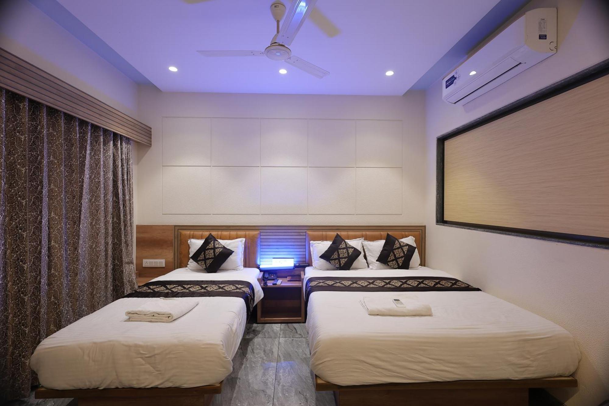 Hotel Horizon & Restaurant Surat Ngoại thất bức ảnh
