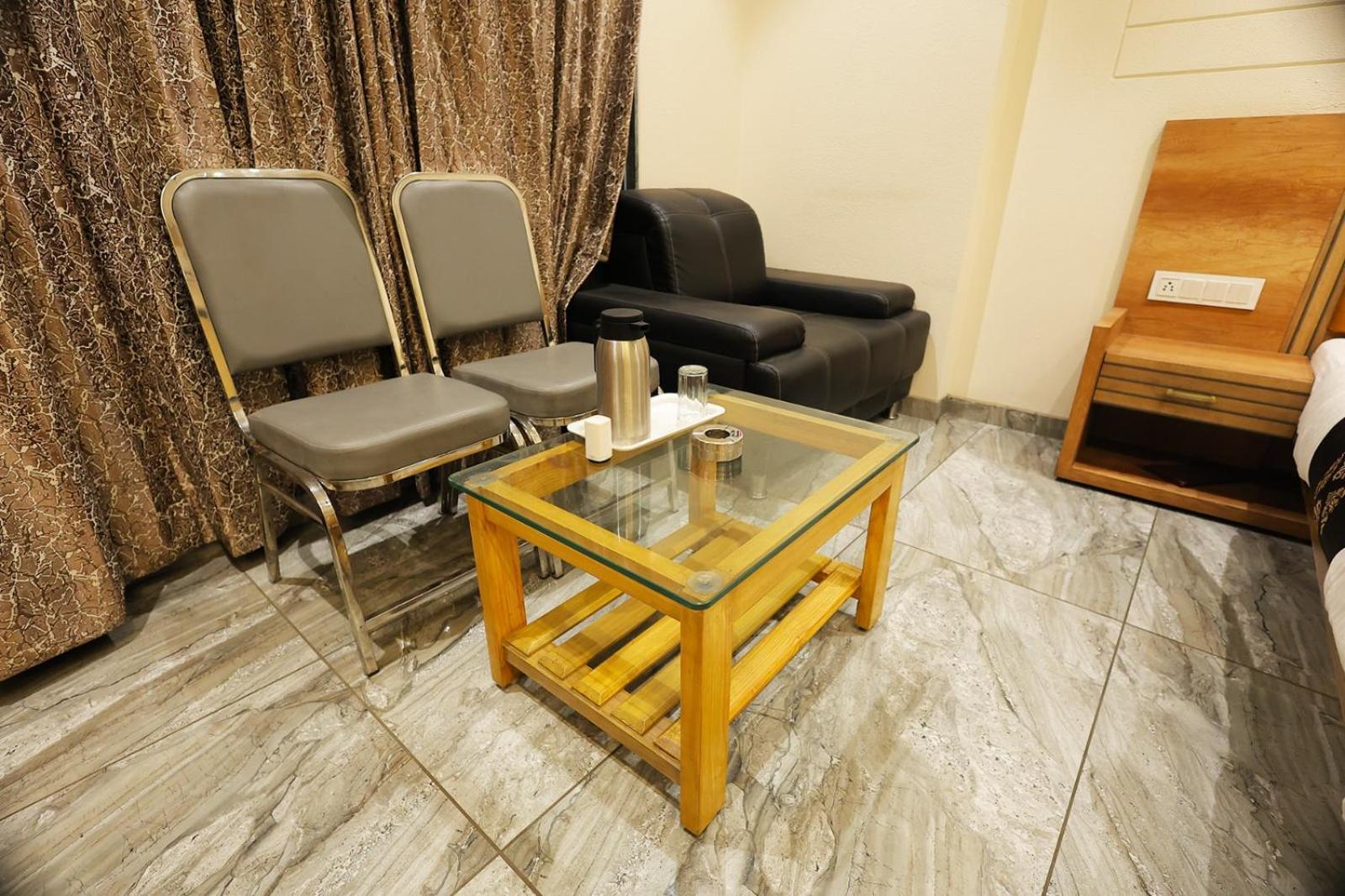 Hotel Horizon & Restaurant Surat Ngoại thất bức ảnh